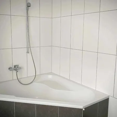 Falke 2 Am Wasserfall Apartment Unterbach (Bern)